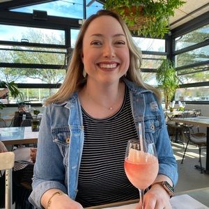 Meet your Posher, Julie